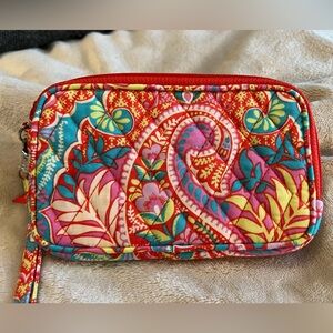 Vera Bradley Paisley in Paradise Wristlet 🌼